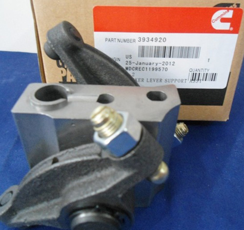 康明斯柴油發(fā)動機發(fā)電機搖臂總成