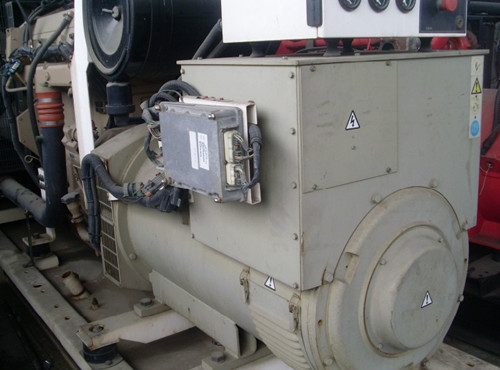 英國珀金斯柴油發(fā)電機發(fā)動機維修