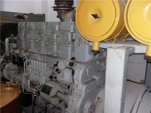 三菱S6R柴油發(fā)動機(jī)凸輪軸的軸向間隙