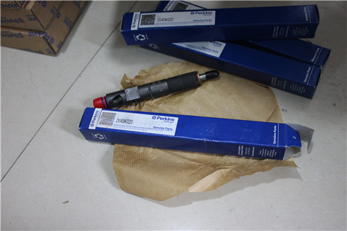 珀金斯發(fā)動(dòng)機(jī)1206E-E70TTA配件T409982噴油器、預(yù)熱塞、燃油管、正時(shí)齒輪