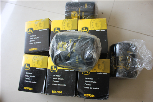 John Deere約翰迪爾強(qiáng)鹿柴油機(jī)活塞和連桿的拆裝技術(shù)手冊(cè)