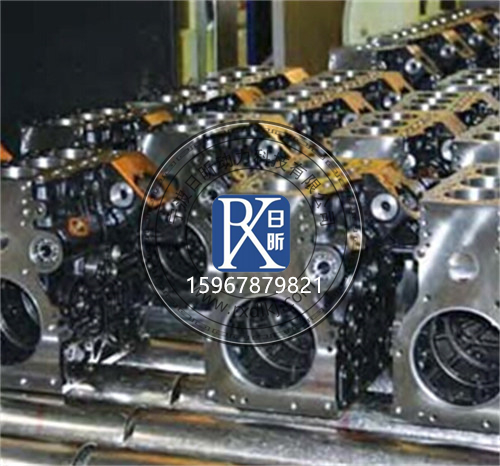 珀金斯404D - 22T發(fā)動機缸體帶增壓器：工業(yè)動力的核心擔當