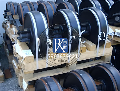 卡特挖掘機的“隱藏英雄”：1362422引導(dǎo)輪與3004545支重輪