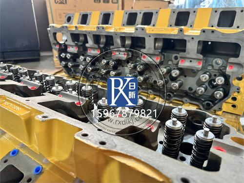 卡特C32發(fā)動(dòng)機(jī)的“心臟密碼”：357-7396與357-7398缸蓋總成探秘